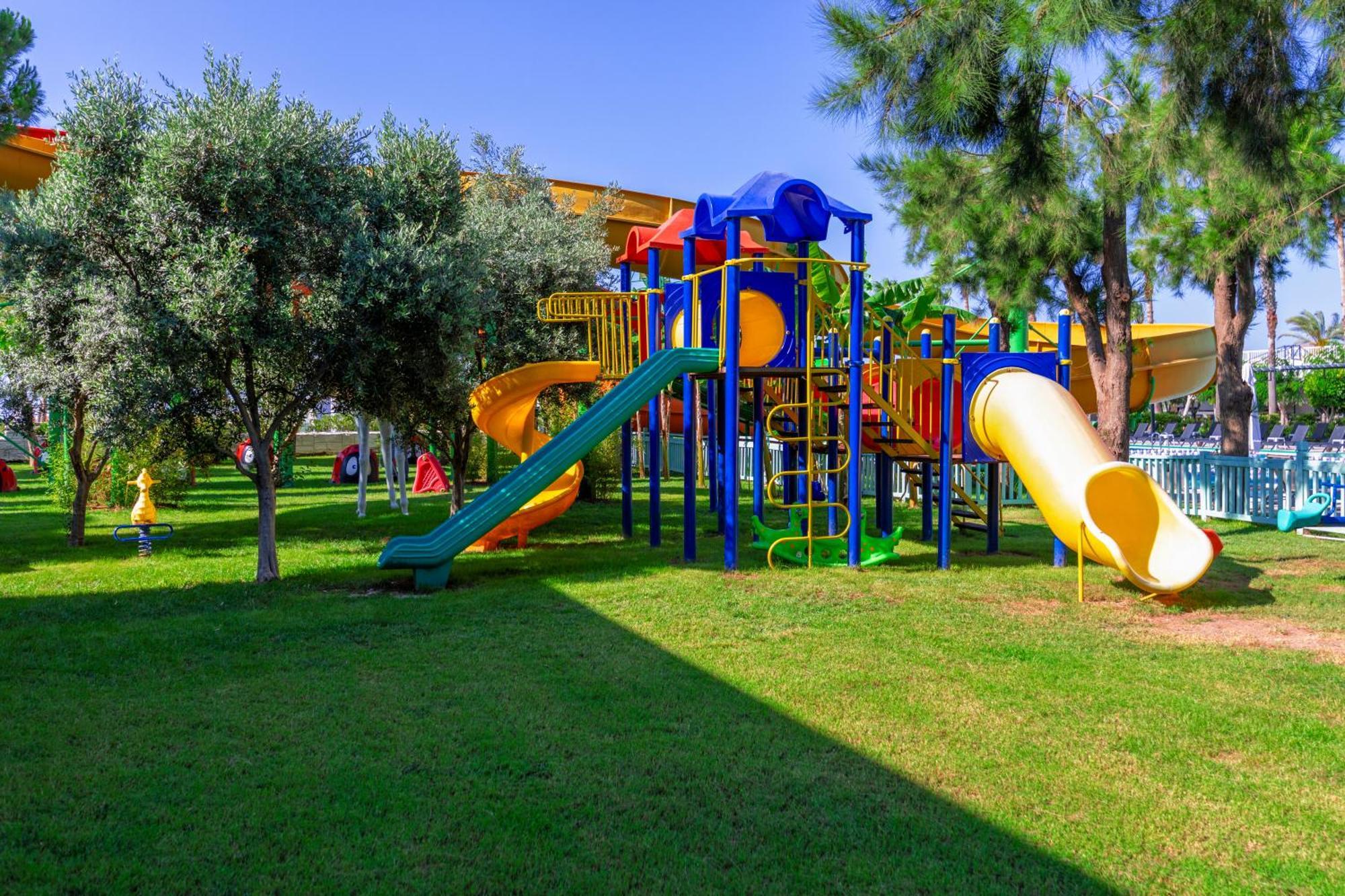 אנטליה Crystal Centro Resort - Ultimate All Inclusive מראה חיצוני תמונה